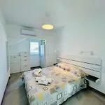 Semesterbostad Loft Perla Lido